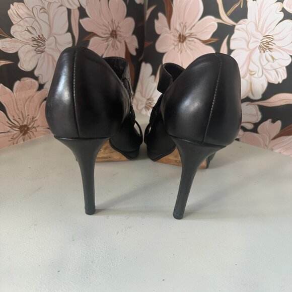 Cole Hann Black 4in Heels with 3 Adjustable straps w/ Open top-Size 8 - Picture 6 of 8